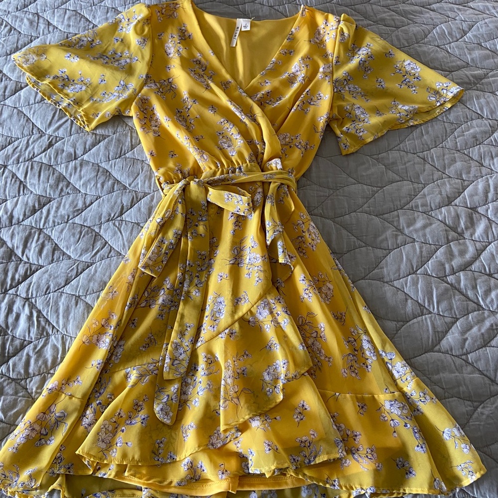 Francesca’s Yellow Dress
